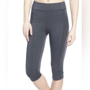 IVY PARK Beyoncé dark gray cropped leggings L